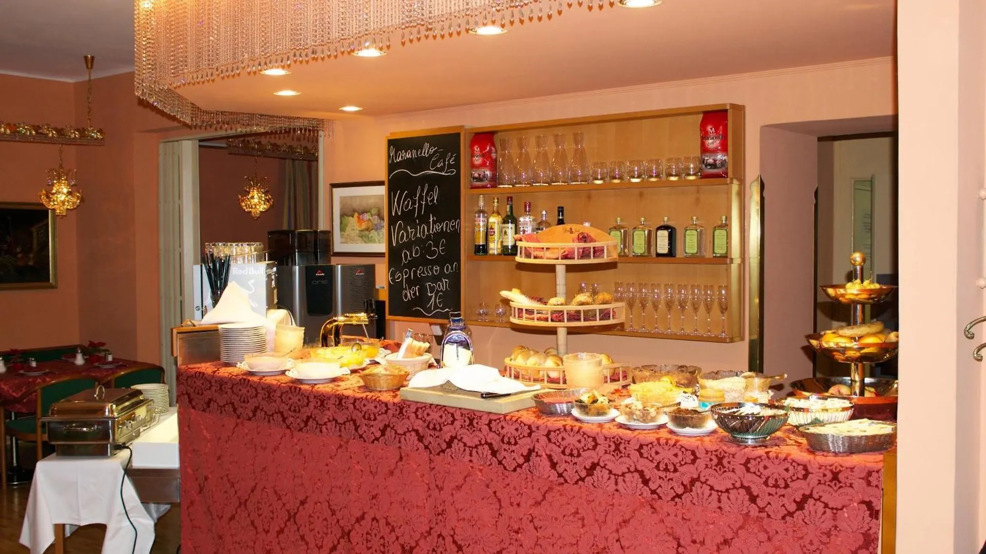 Hotel Vier Jahreszeiten Salzburg 4*,  Austria