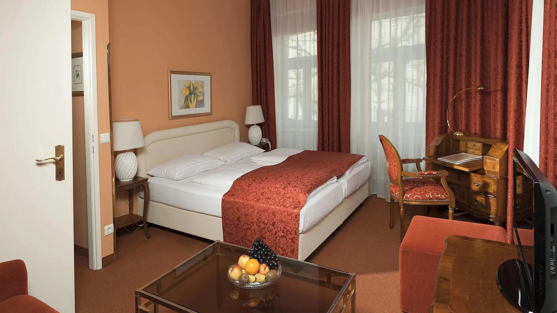 Hotel Vier Jahreszeiten Salzburg 4*,